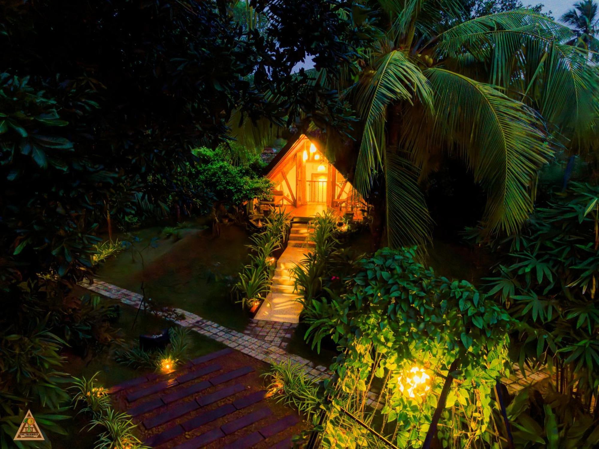 The Triangle Tangalle Exterior photo